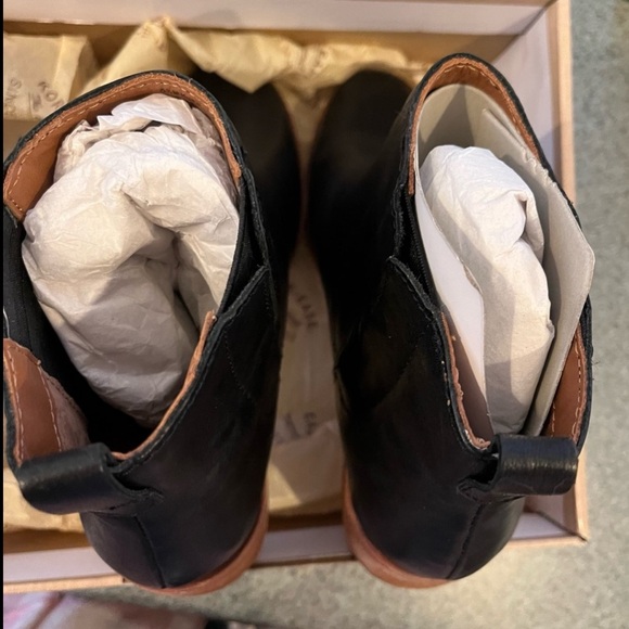 NIB Kork-Ease Mindo Full grain Leather Cushioned Ankle Boots size 8.5 - Picture 11 of 14